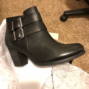 Brand New Clark’s Palma Rena Ankle boot